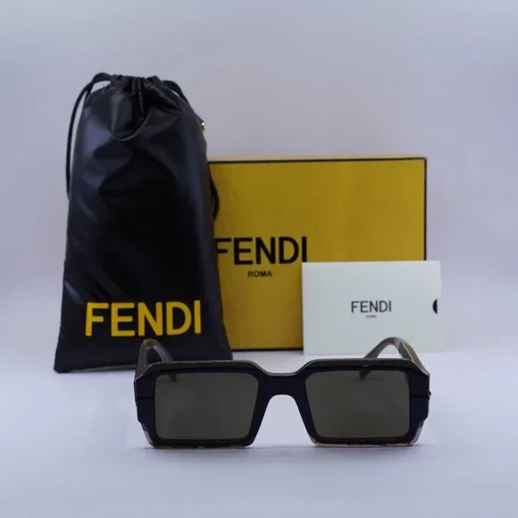 Fendi FE40073U 50E FENDI GRAPHY Rectangle Sunglasses - Brown